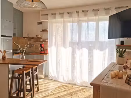 lumineux studio vue mer avec garage