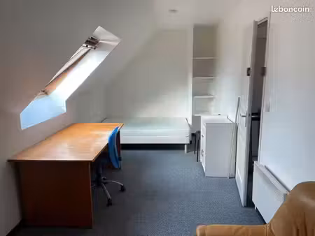 chambre - meublé sur lesquin lez lille