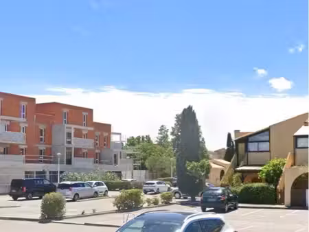 place de parking - résidence privée