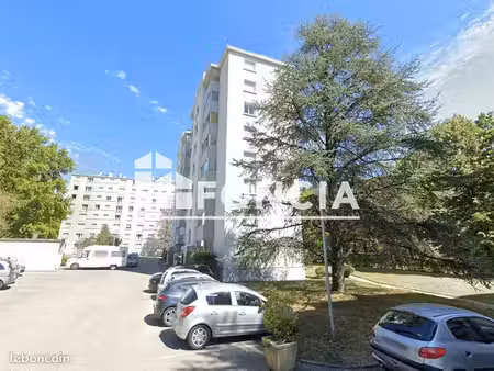 appartement 4 pièces 61.6m² à louer 765 - meylan 38240