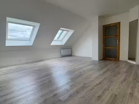 t2 rénové – résidence beaumanoir – centre de montauban-de-bretagne