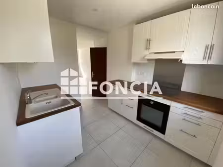 appartement 3 pièces 64.65m² à louer 793 - saint martin d'heres 38400