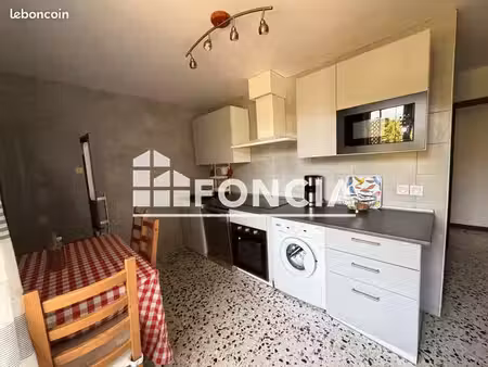 appartement meublé 3 pièces 65.74m² à louer 800 - saint martin d heres 38400