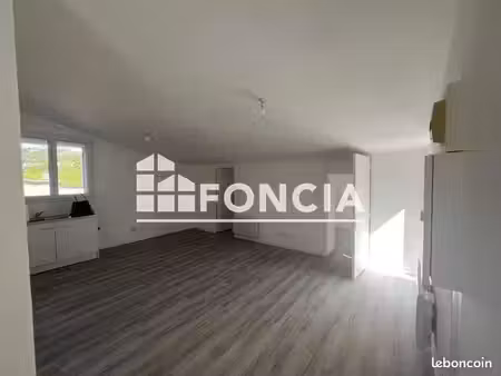 appartement 4 pièces 71.42m² à louer 690 - vizille 38220