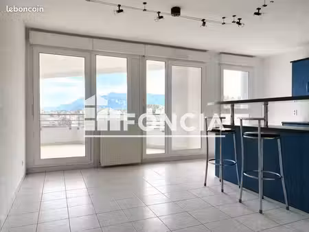 appartement 2 pièces 45m² à louer 700 - voiron 38500