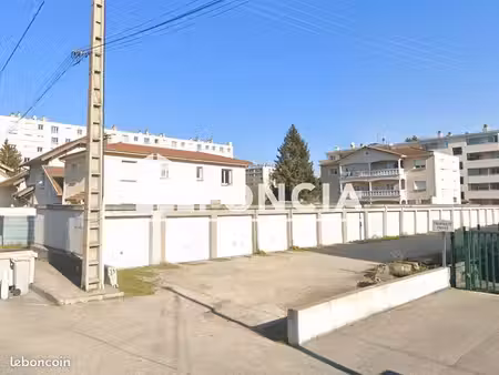 stationnement à louer 65 - bourgoin-jallieu 38300