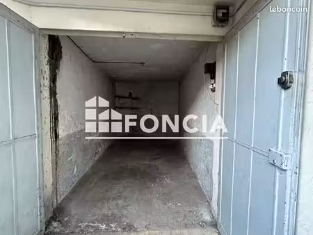 stationnement 10m² à louer 67 - voiron 38500