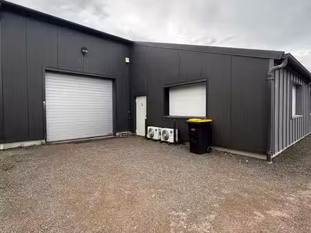 local de stockage / dépôt artisan 50m² - chaingy zi