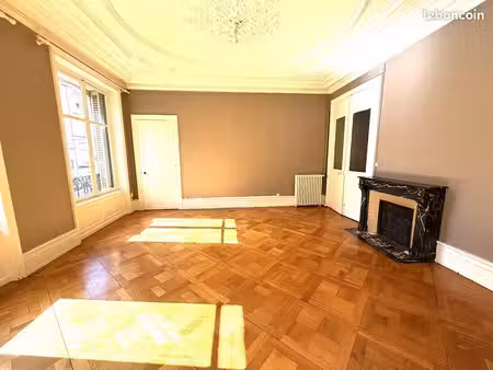 appartement 5 pièces 166 m²