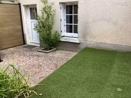 appartement t2 bis avec cour