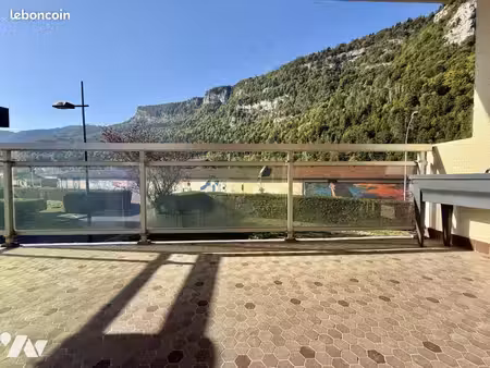 appartement 3 pièces 81 m²
