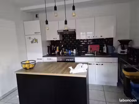 loue bel appartement f3 theding