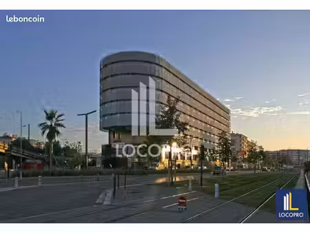 bureaux 247 m²