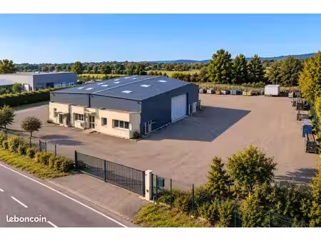 local d’activité 410 m² – terrain 3 200 m² – accès pl – axe val de saône