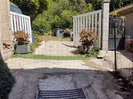maison de village à rénover avec grand terrain de 3 600 m²