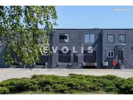local d'activité 1 295 m²