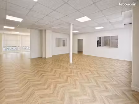 bureaux 154 m²