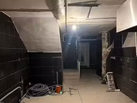 local commercial 140 m²