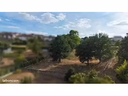 terrain 2 283 m² montlucon