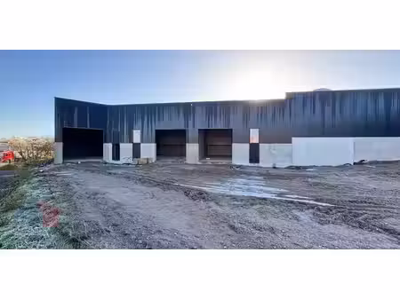 bâtiment d’entreprise à louer à zellik pour € 2.250