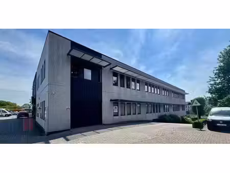 bâtiment d’entreprise à louer à zellik pour € 3.500