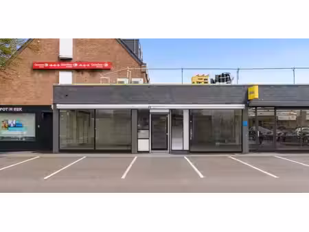 bâtiment d’entreprise à louer à diepenbeek pour € 2.200