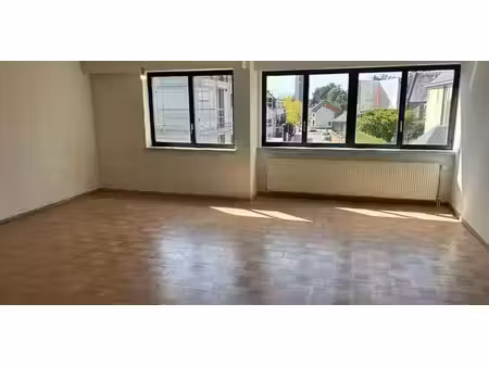 appartement à louer à kapellen pour € 1.300 avec 3 chambres à coucher