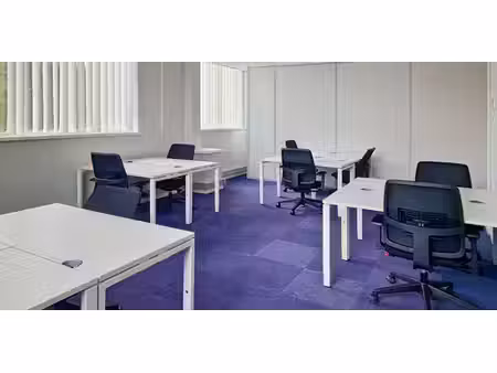 bureau à louer à drogenbos pour € 3.477