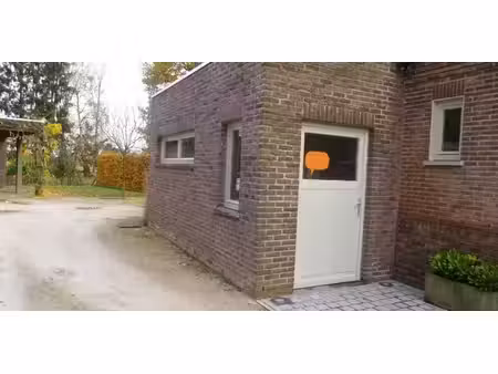 bureau à louer à leut pour € 400