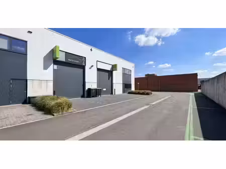 entrepôt à louer à assent pour € 1.350