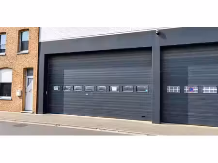 entrepôt à louer à wevelgem pour € 700