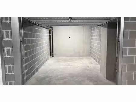 box à louer à harelbeke pour € 120
