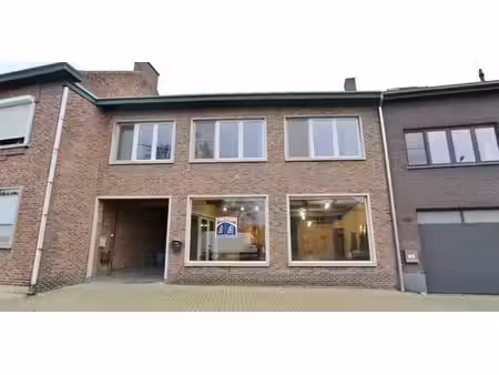 sous option - bien commercial à louer à walshoutem