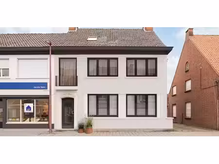 bien commercial à vendre à rijkevorsel pour € 249.000 avec 2 chambres à coucher