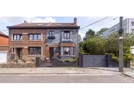 maison à vendre à marchienne-au-pont pour € 299.000 avec 3 chambres à coucher