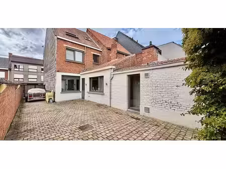 maison à louer à izegem pour € 895 avec 4 chambres à coucher