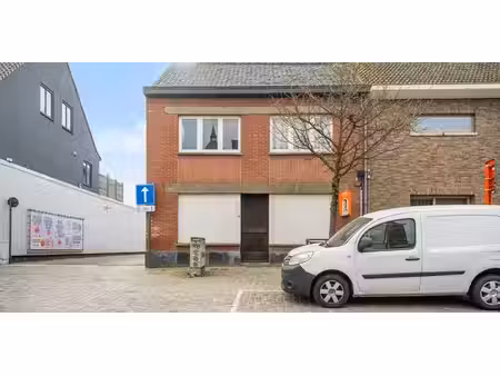 maison à vendre à proven pour € 115.000 avec 4 chambres à coucher