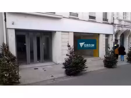local commercial 80 m² auxerre