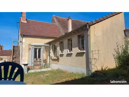 petite maison avec grange cour et jardin