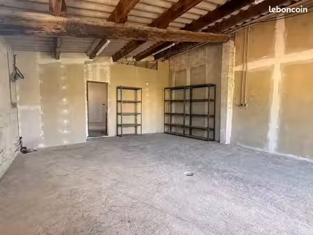 atelier 72 m² sainte-anastasie-sur-issole