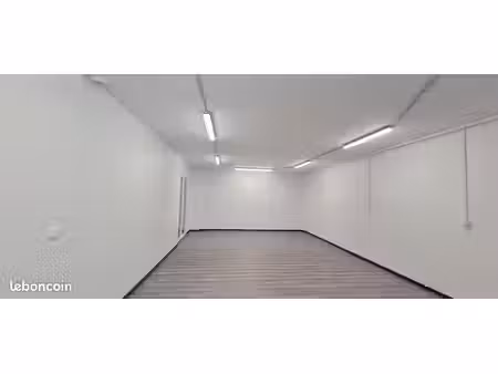 local commercial ou atelier ou entrepôt avec bureau