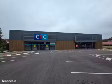 local commercial 225m² thaon