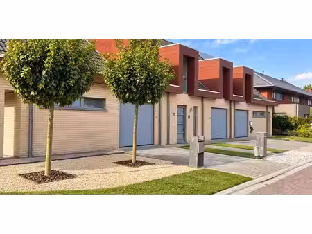 maison à louer à evergem pour € 1.440 avec 3 chambres à coucher