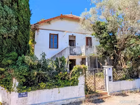 maison à rénover de 87 m2 sur un terrain de 237 m2