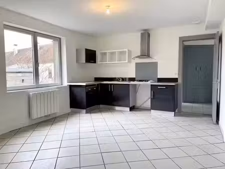 location appartement 5 pièces 105.25 m² à vellexon-queutrey-et-vaudey (70130)  570 €