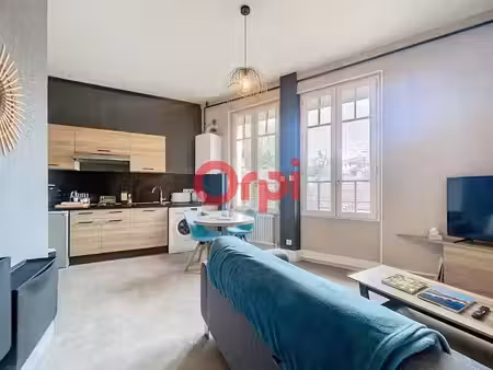 location meublée appartement 2 pièces 42 m² à vichy (03200)  650 €
