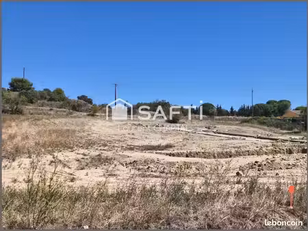 terrain 485 m² leuc