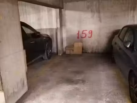 parking a vendre