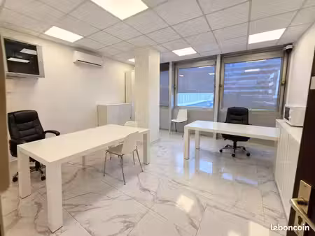 a louer bureau 23 m² – sarcelles place de france – t5 – mobilier possible
