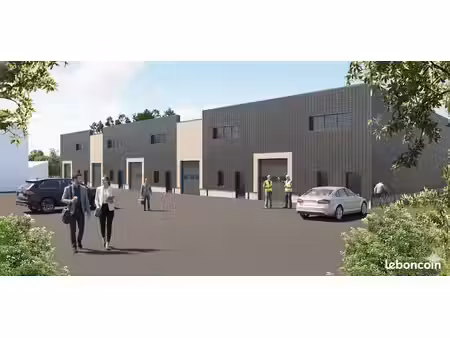 local d'activités / entrepôt de 231 m² en cours de construction dans l'agglomération de ce